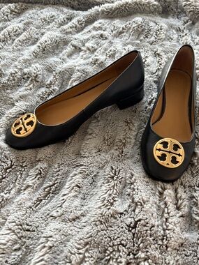 Tory Burch Black Leather Ballet Flats with Gold Logo